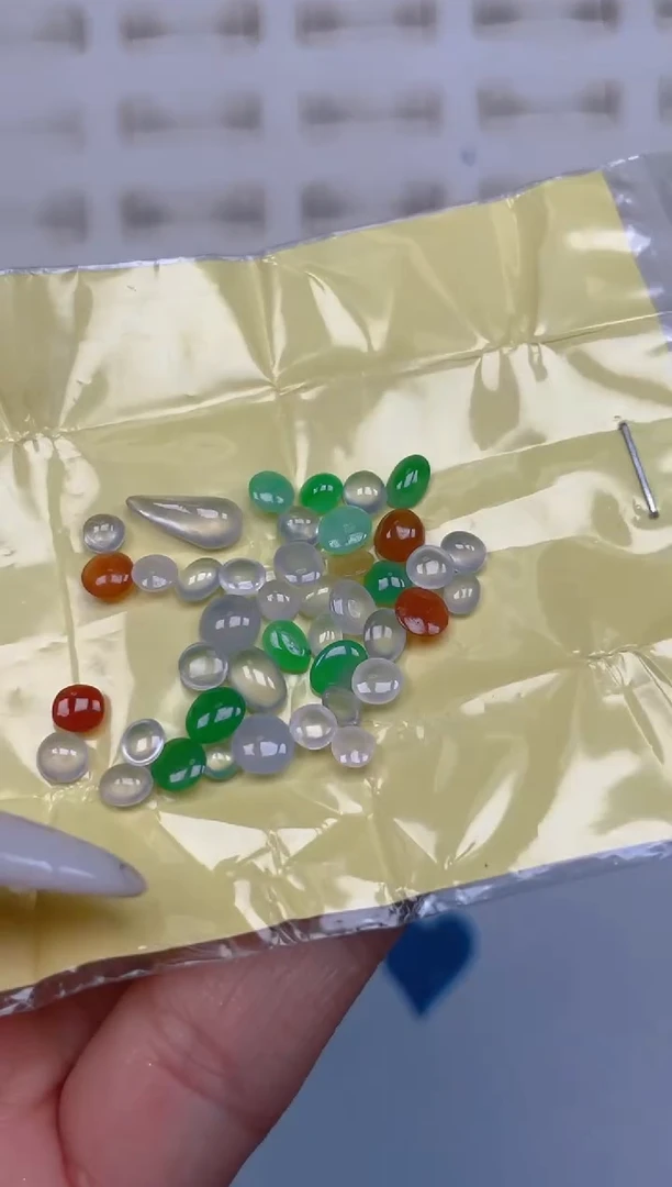 未镶嵌定制翡翠天然翡翠蛋面32