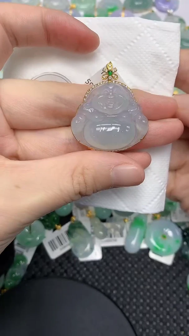 颈饰18K金镶嵌翡翠1111111111