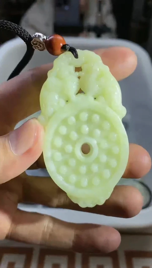 【闪购商品】透闪石-蛇纹石玉其它未镶嵌多样性发货一个