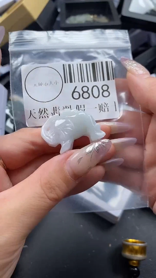 吊坠(不含链)未镶嵌翡翠6808