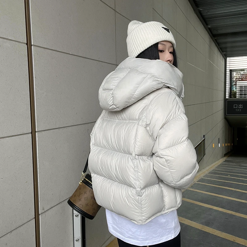 90白鸭绒泡芙短款加厚时尚连帽冬季羽绒