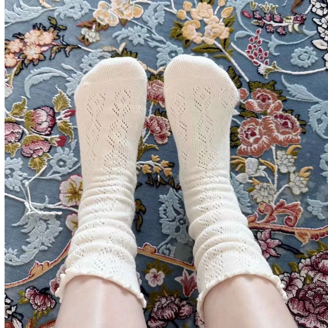 【BORAKOO】博拉拉推荐的好看米色长筒袜（一双）