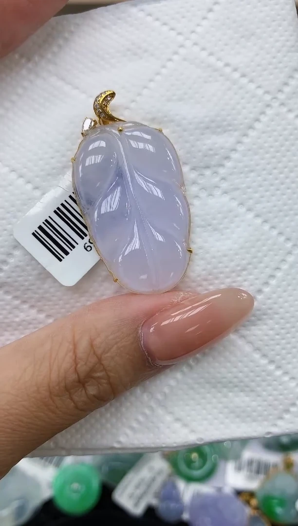 颈饰18K金镶嵌翡翠11111111111