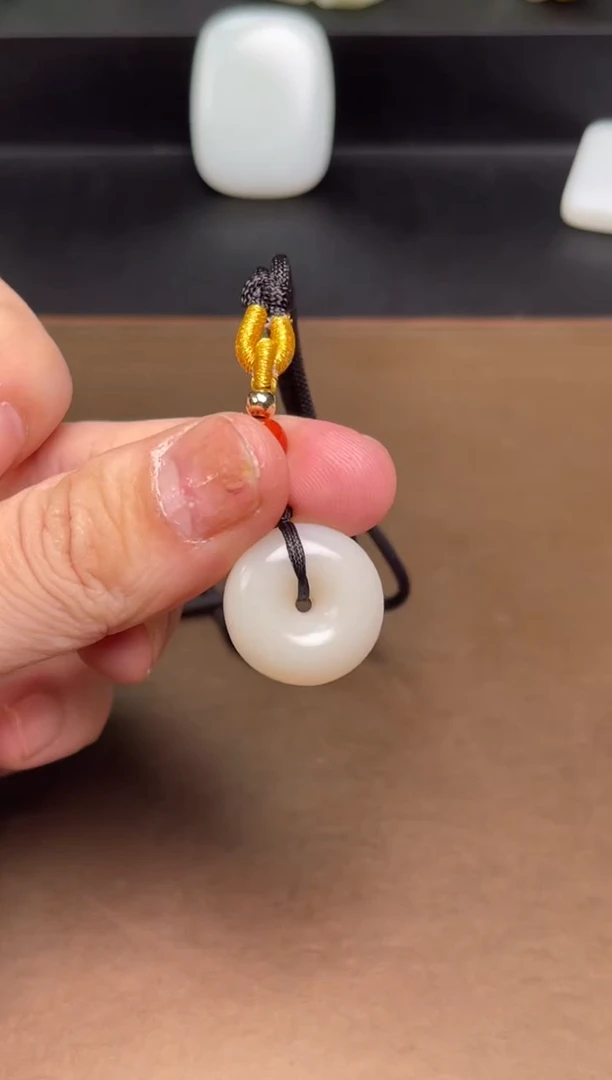 颈饰未镶嵌和田玉Z*e10