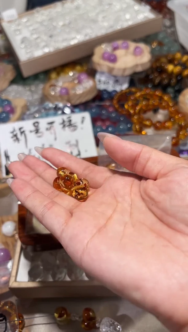 未镶嵌手串水晶F24花珀屁桃一个宽约17-18