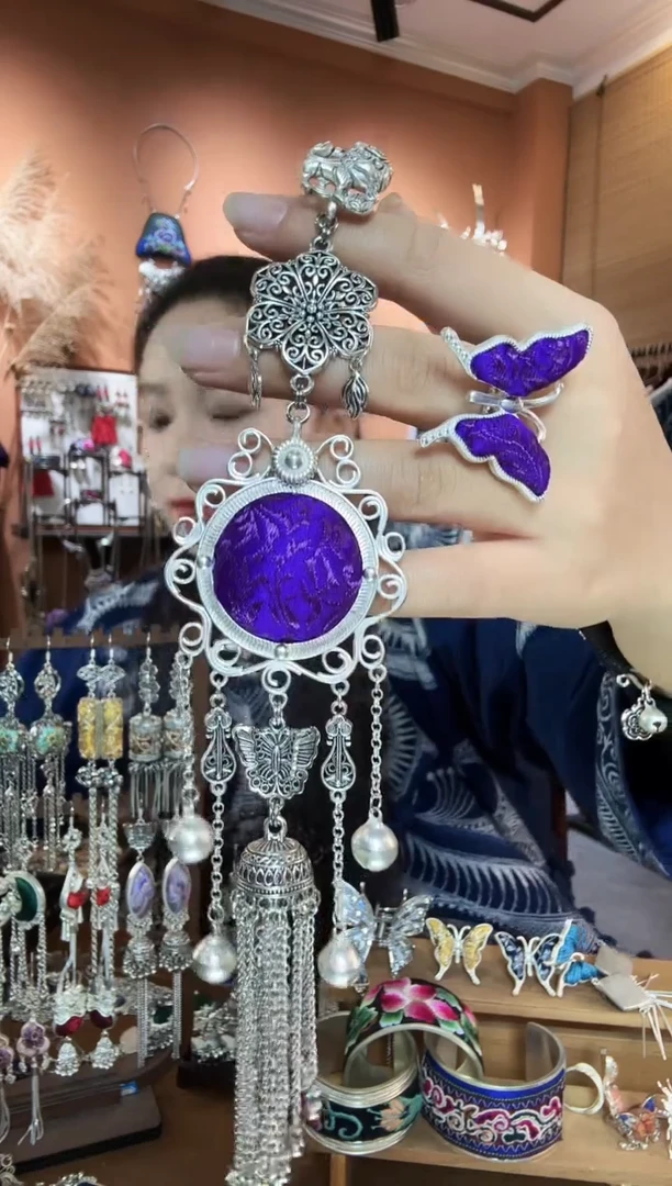 刺绣纯手工民族风压襟