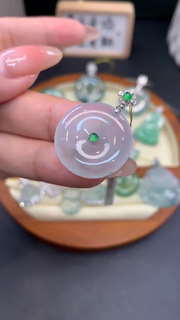 18K金镶嵌定制翡翠D125