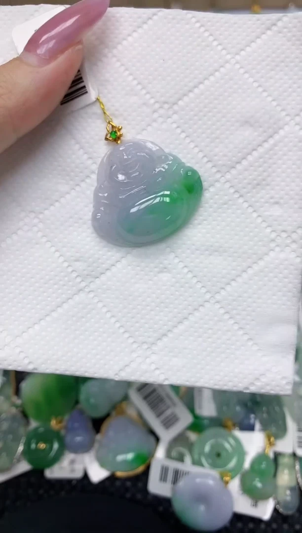 翡翠18K金镶嵌颈饰1111111111