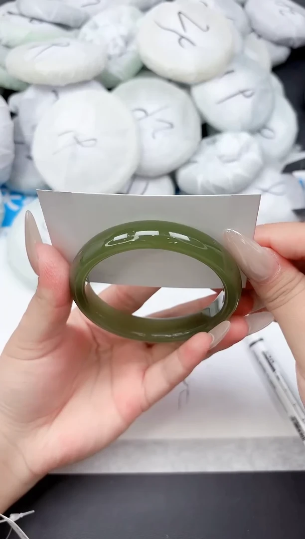 未镶嵌手镯石英质玉317-61.5