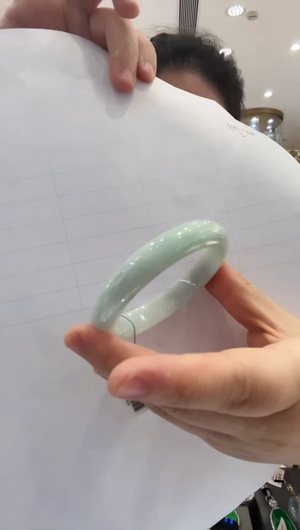 翡翠手镯未镶嵌【46】圈口56 宽厚11.7*7.3