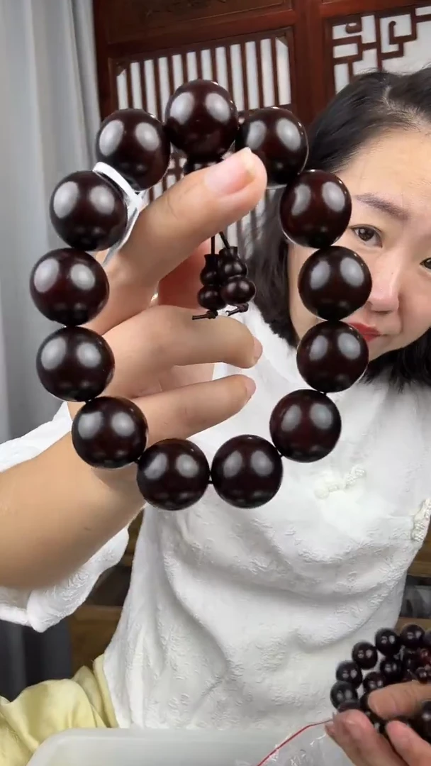 檀香紫檀（小叶紫檀）小叶紫檀卡1.8单圈手串