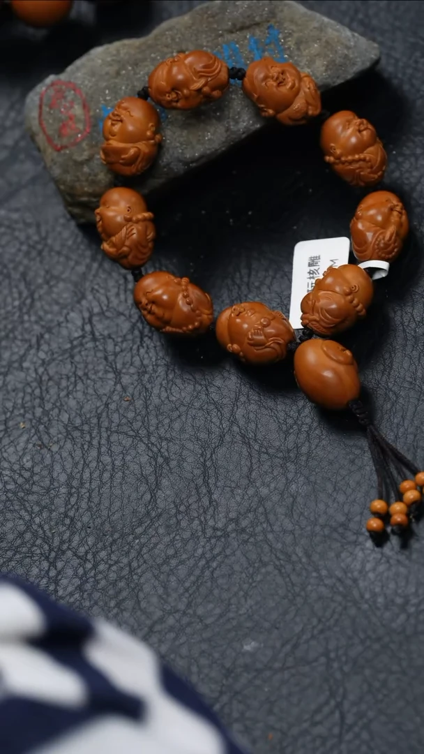 【闪购商品】橄榄核吊坠橄榄核