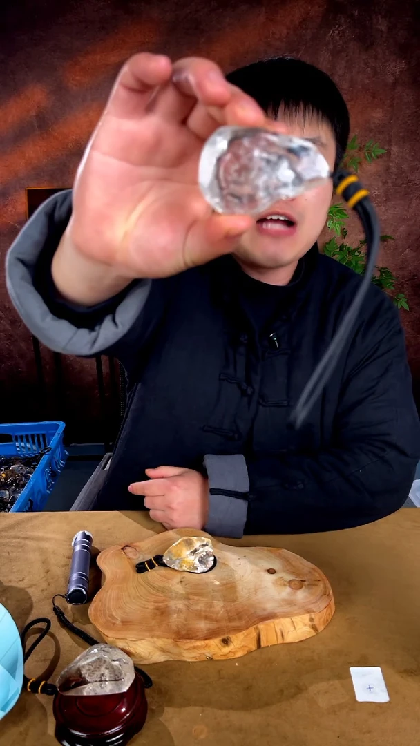 水晶摆件未镶嵌125