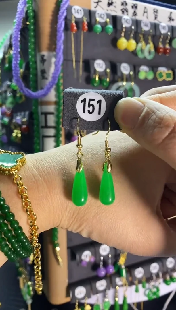 【闪购商品】翡翠耳饰银S925镶嵌151....