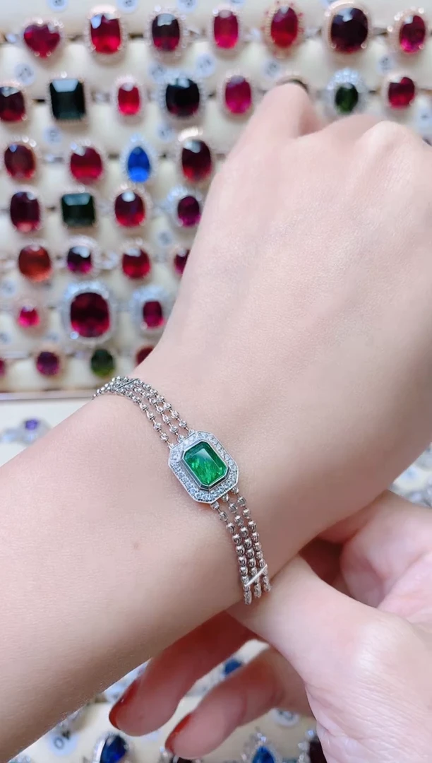 18K金镶嵌18K金戒指祖母绿1