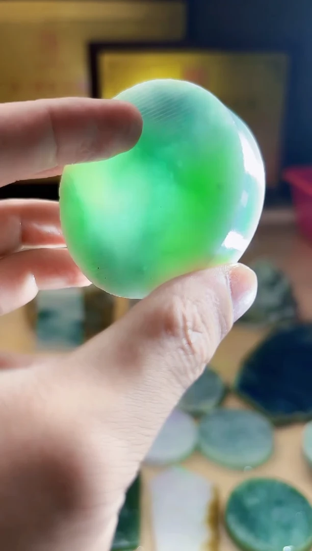 翡翠挂件未镶嵌A货张麦8680