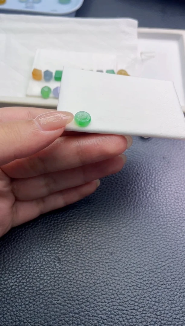 未镶嵌定制翡翠萍珠子