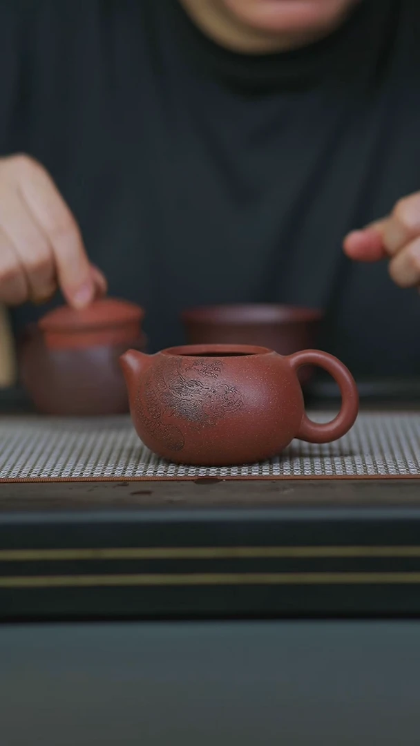 茶壶紫砂红降坡游龙西施220cc