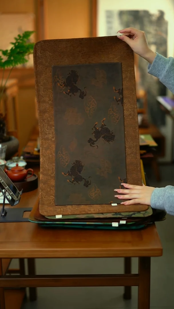 大龙腾加小麒麟