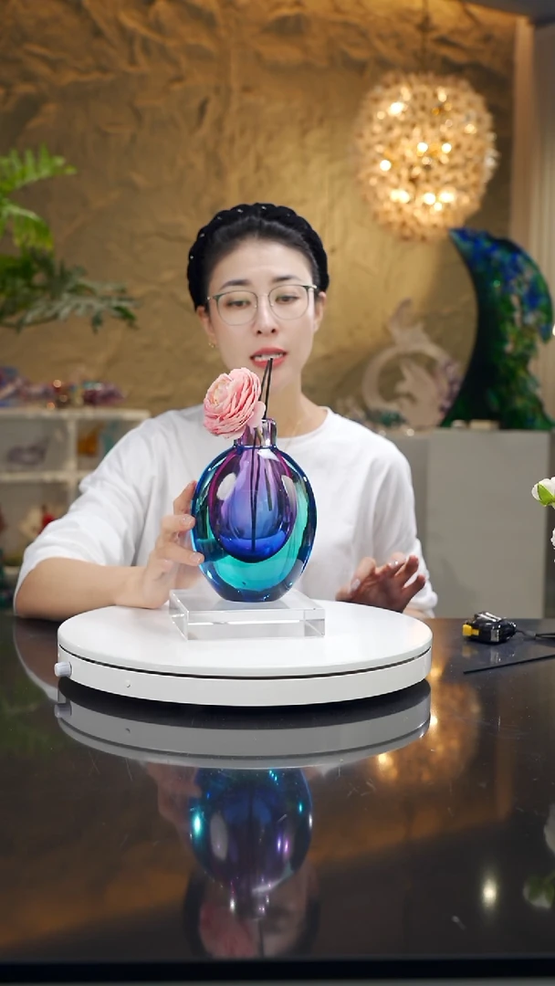 金红蓝设计款香薰瓶