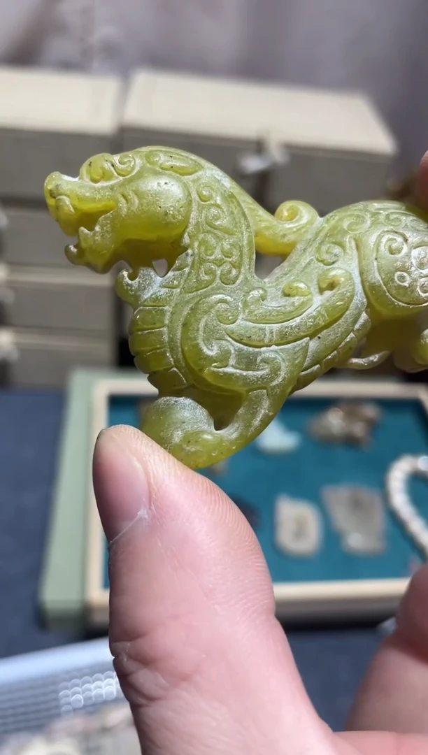 未镶嵌软玉挂件1