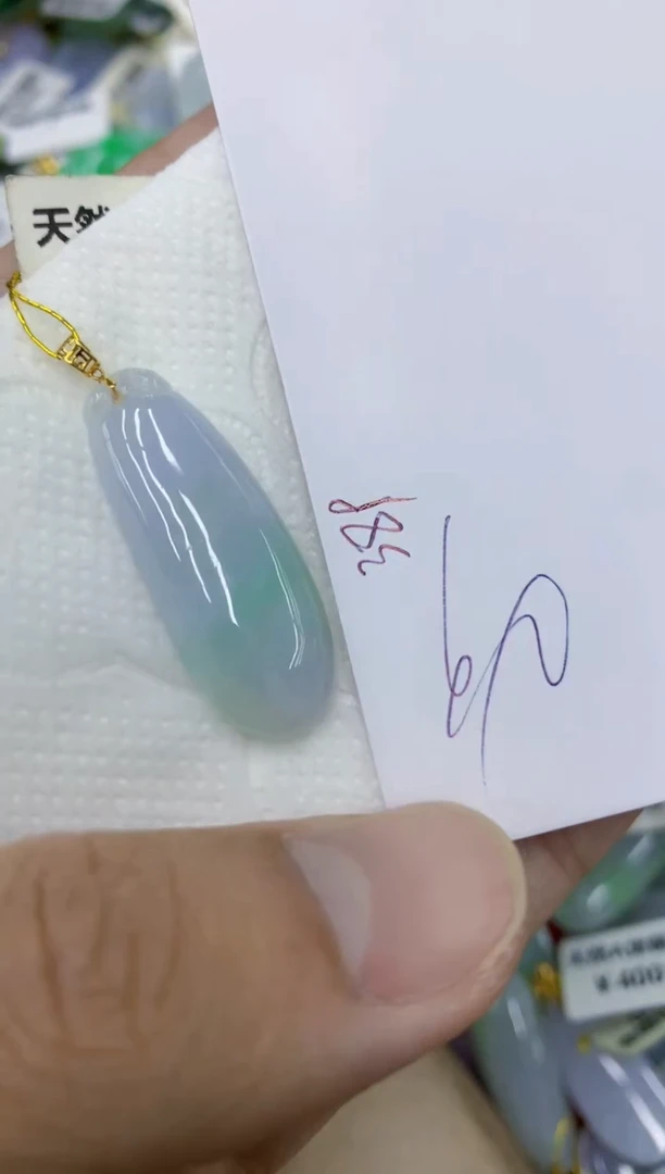 颈饰18K金镶嵌翡翠11111111111