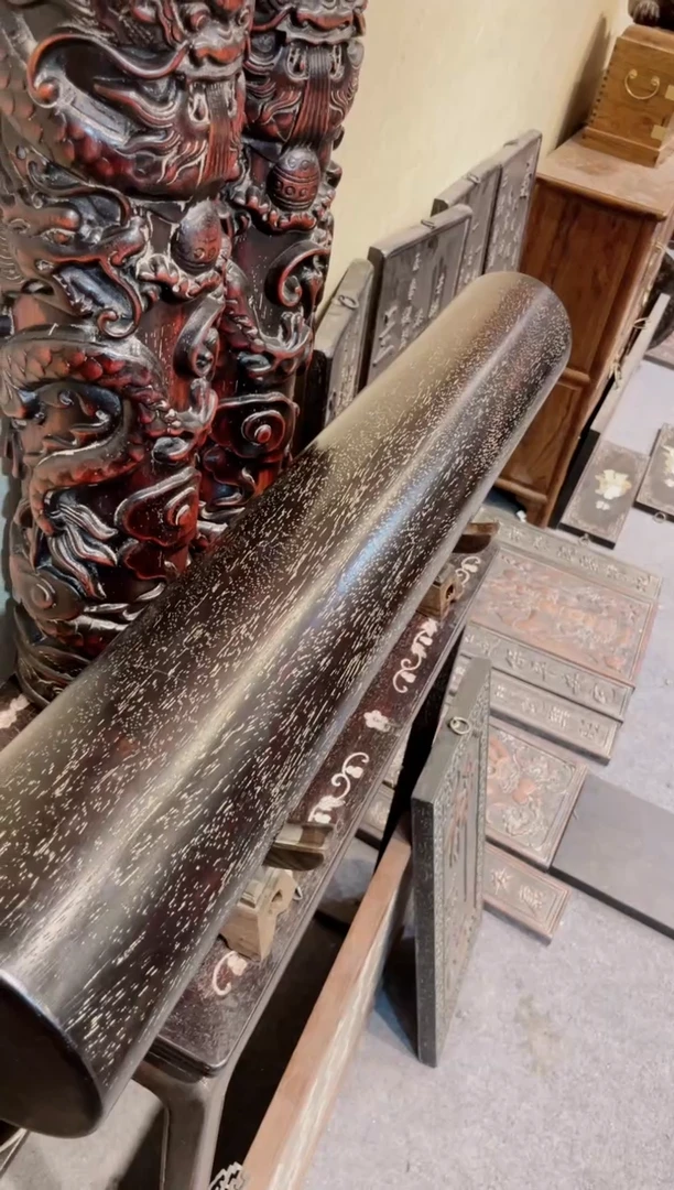 木戰珍藏老货....紫檀...横财摆件