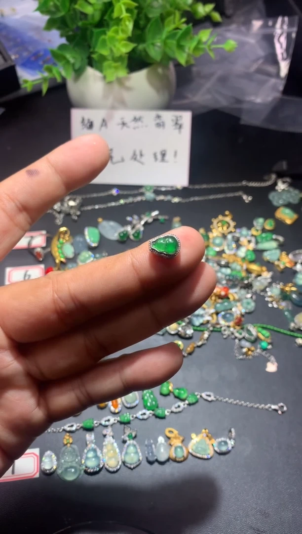 吊坠(不含链)未镶嵌翡翠0**橱1