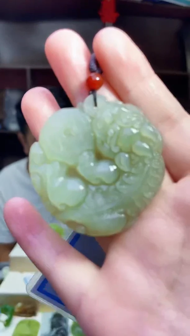 和田玉未镶嵌颈饰1