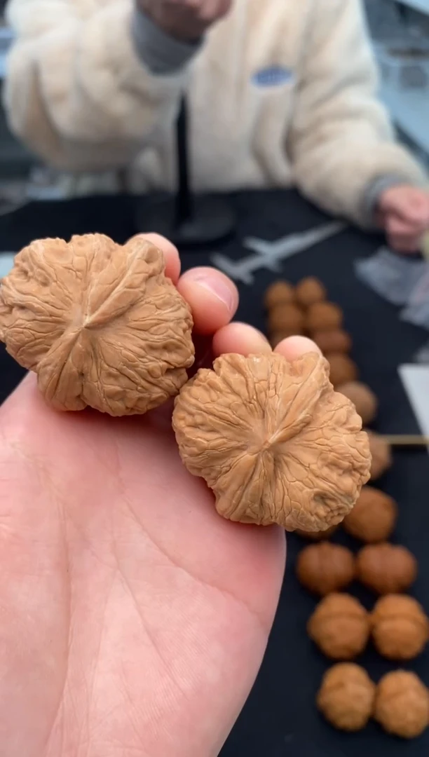 【闪购商品】文玩核桃把件元宝41-t656