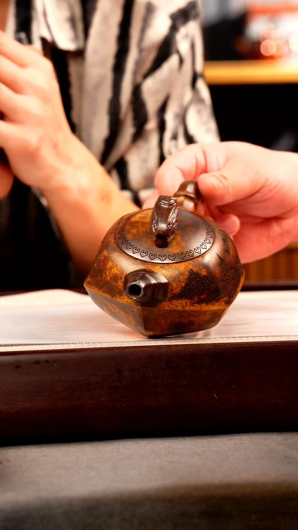 茶壶紫砂龙骨金砂 知足常乐 刻绘