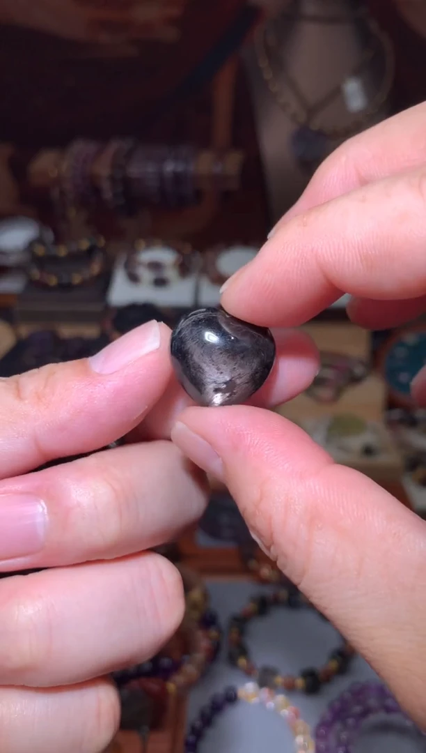 未镶嵌珠宝半成品水晶金运石爱心，一颗