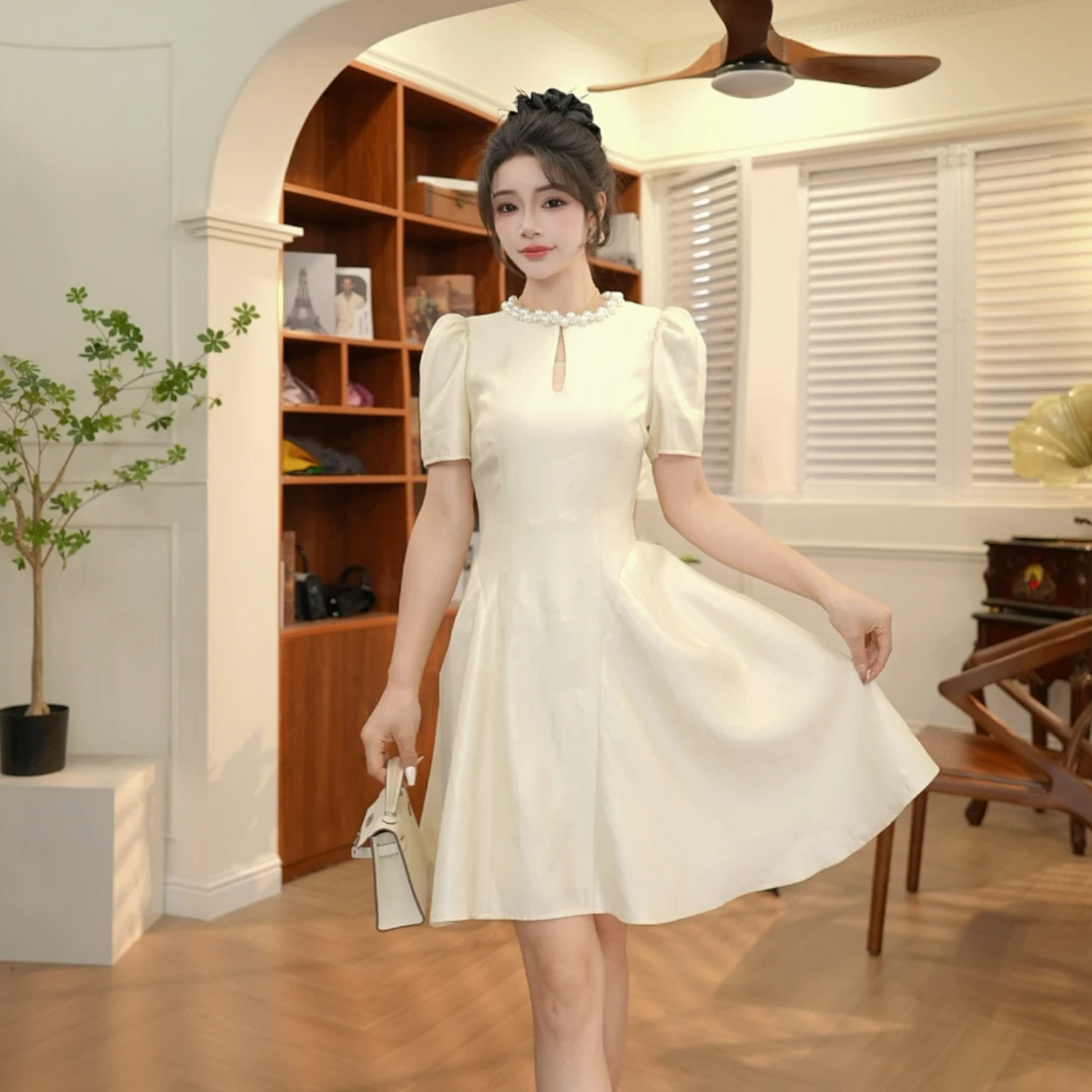 【JANE·简】2024夏季女简约珍珠名媛泡泡袖方领收腰连衣裙80196