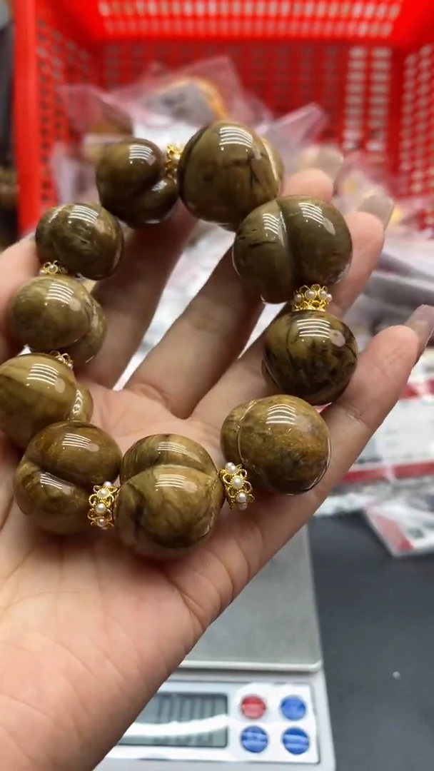 琥珀未镶嵌珠宝奇石2878