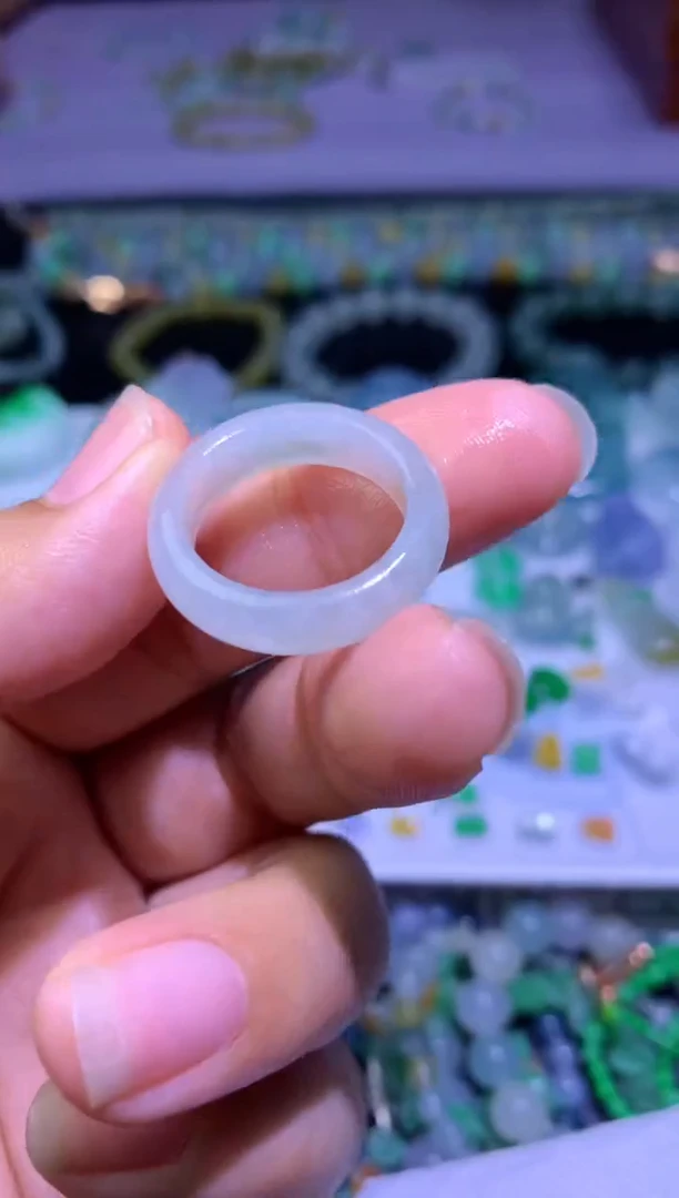 未镶嵌定制翡翠毛货