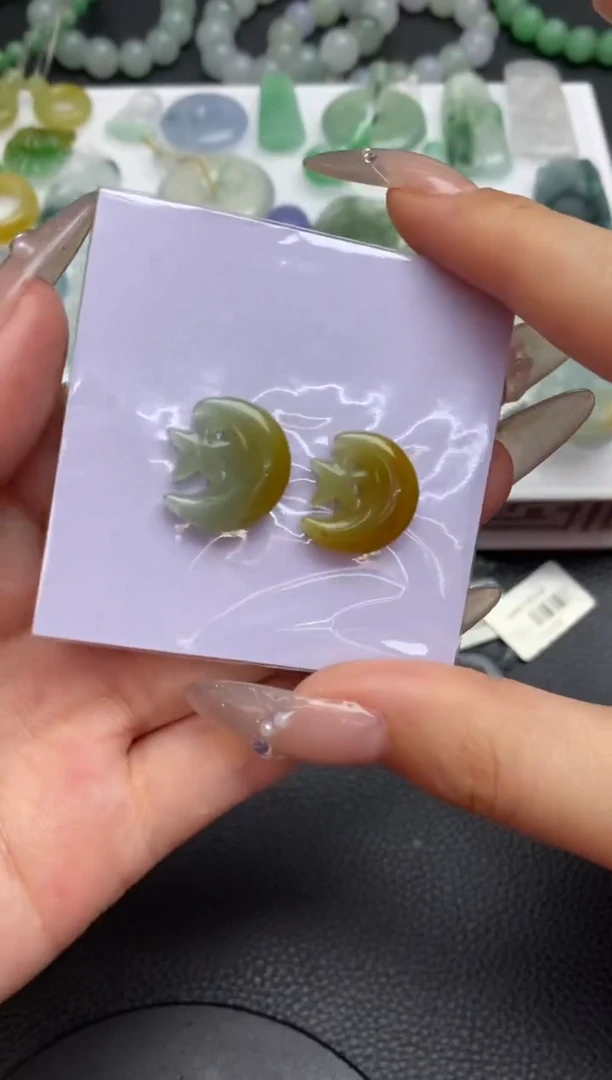 未镶嵌定制翡翠翡翠毛货~