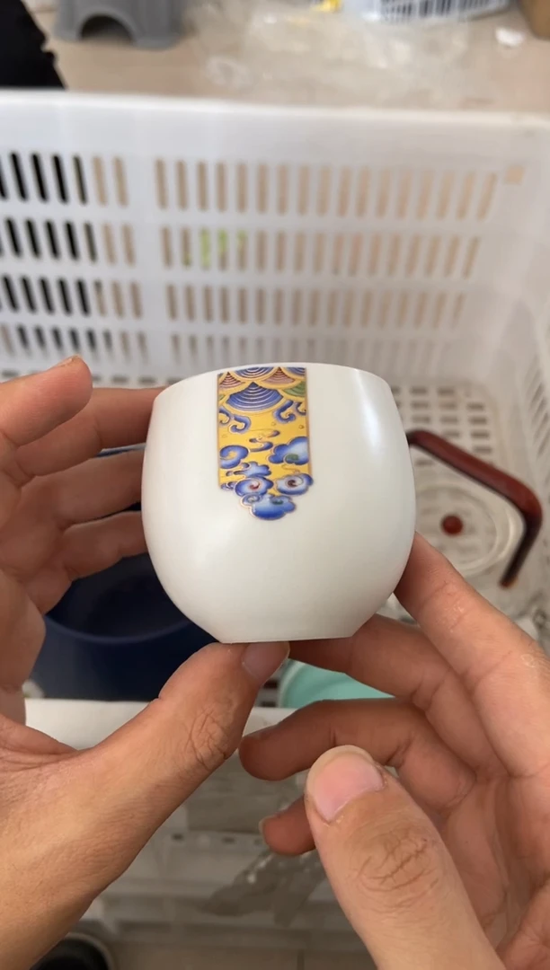 无运费险有瑕疵的摄影的产品有使用过的痕迹有点脏介意勿拍