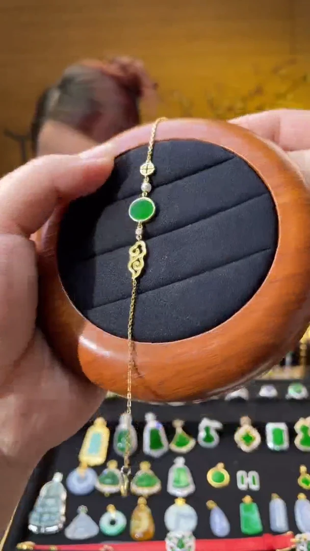 翡翠银S925镶嵌耳饰 翡翠