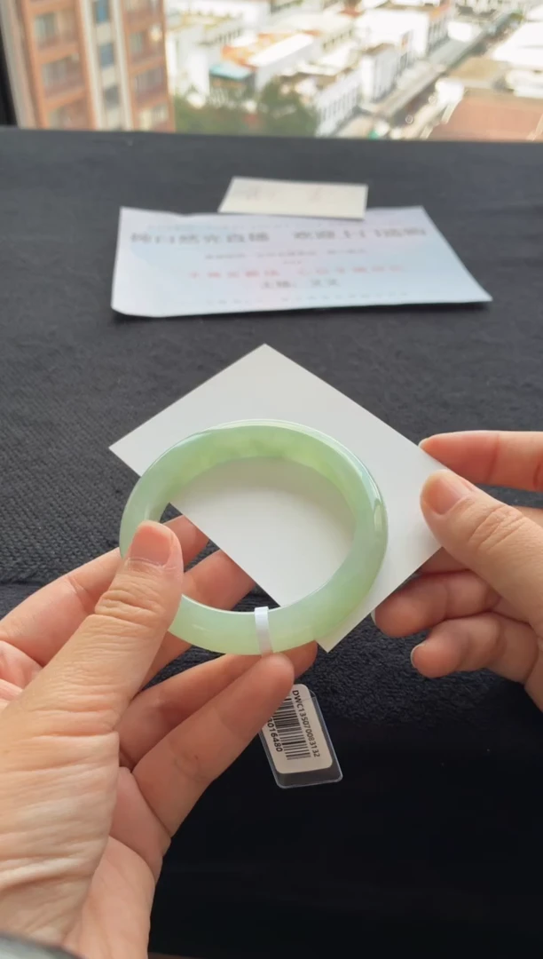 翡翠手镯未镶嵌买断价XW23016480