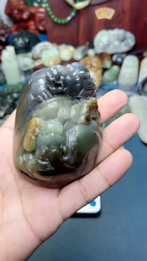 未镶嵌和田玉把件-