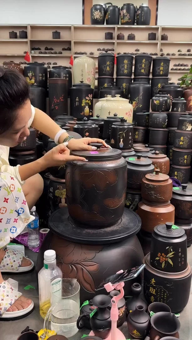 罐大瑕疵小茶缸 140  边口 盖子裂