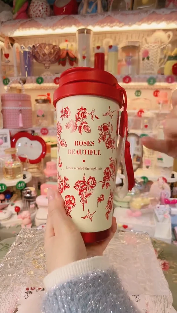 【闪购商品】摆件玫瑰吸管杯红色品质好，发货快，放心拍