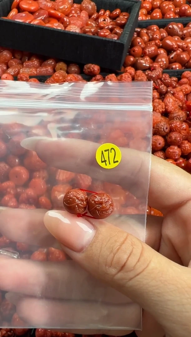 颈饰未镶嵌南红玛瑙1