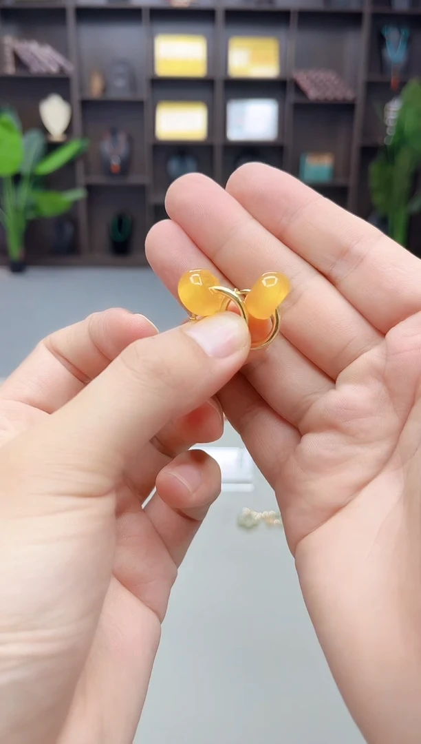 未镶嵌耳饰玛瑙/玉髓536000