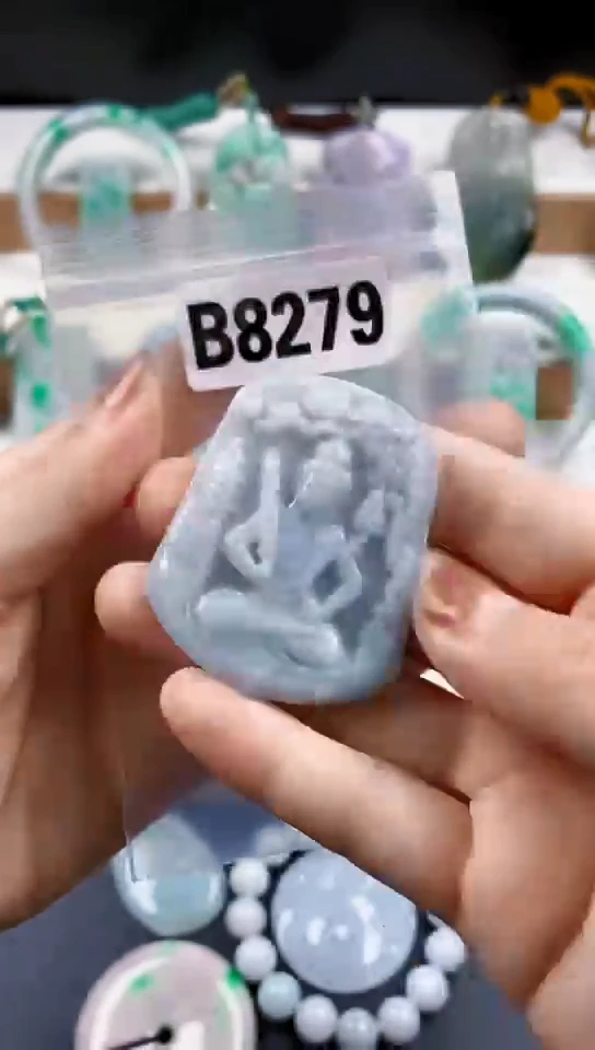 颈饰未镶嵌翡翠天然翡翠吊坠挂件