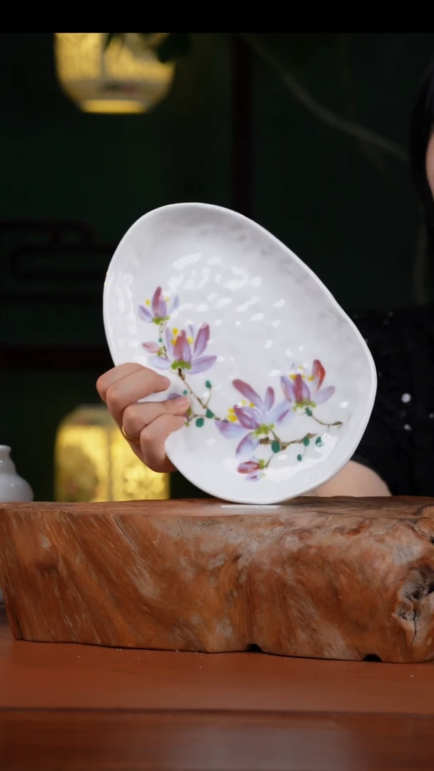 瓷片景德镇釉中彩餐具草莓盘直径23.5×16.5高3