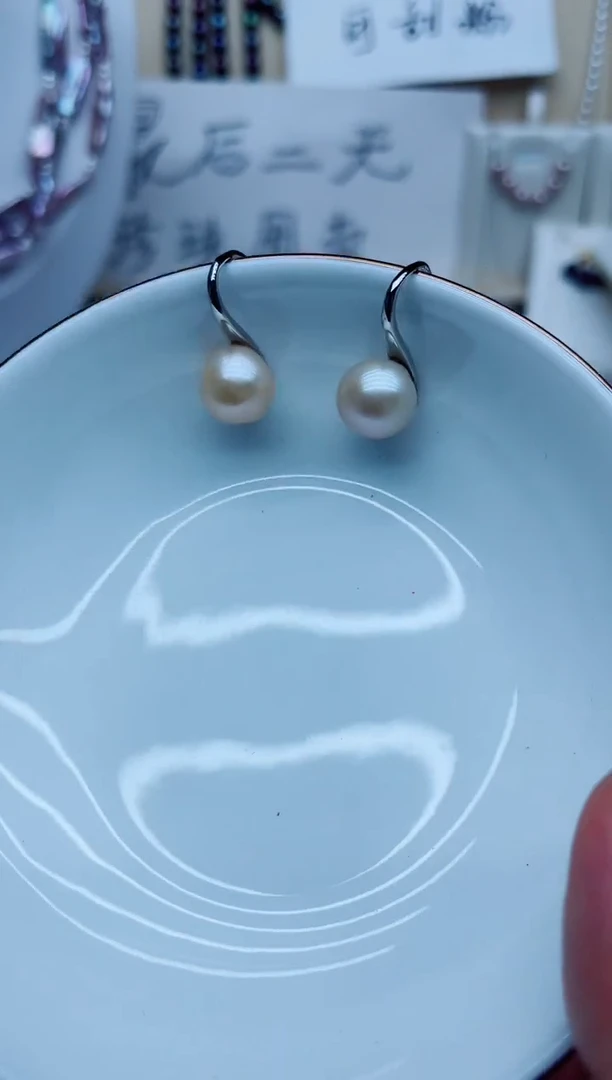 未镶嵌淡水珍珠耳饰高跟鞋多样性发其一