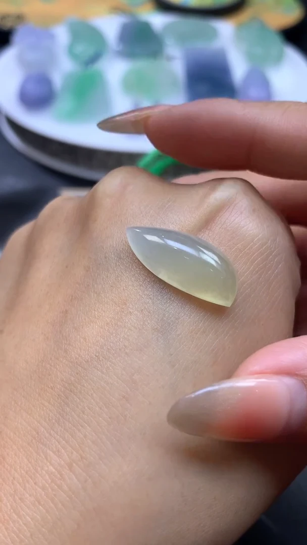 【闪购商品】定制翡翠未镶嵌翡翠