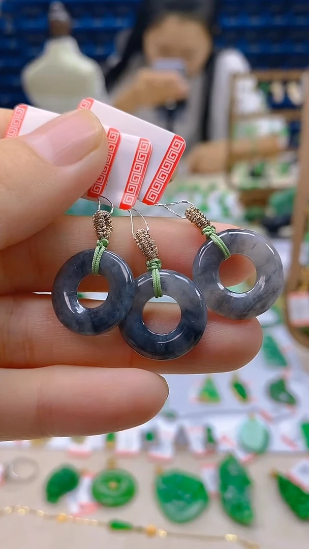 颈饰未镶嵌翡翠新号开播 全场乱卖 多样性发一