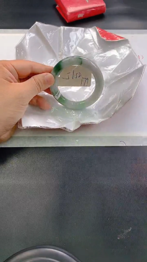 未镶嵌手镯翡翠179